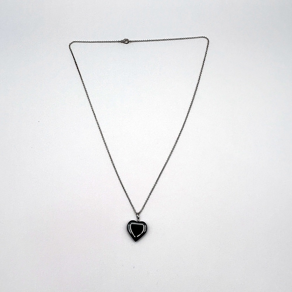 Vintage Hematite Heart Pendant Silver Tone Chain Necklace 24 Inch
